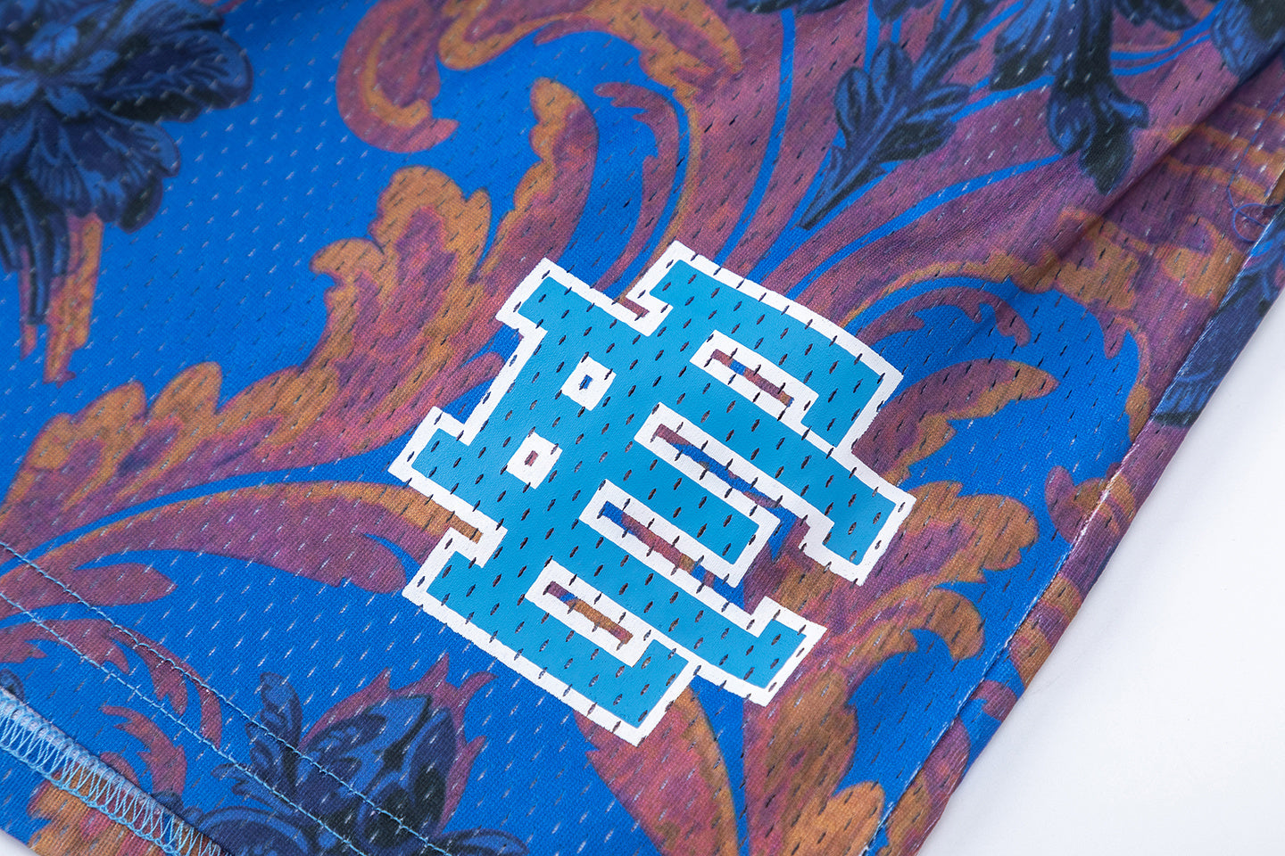 EE-WALLPAPER-SHORTS