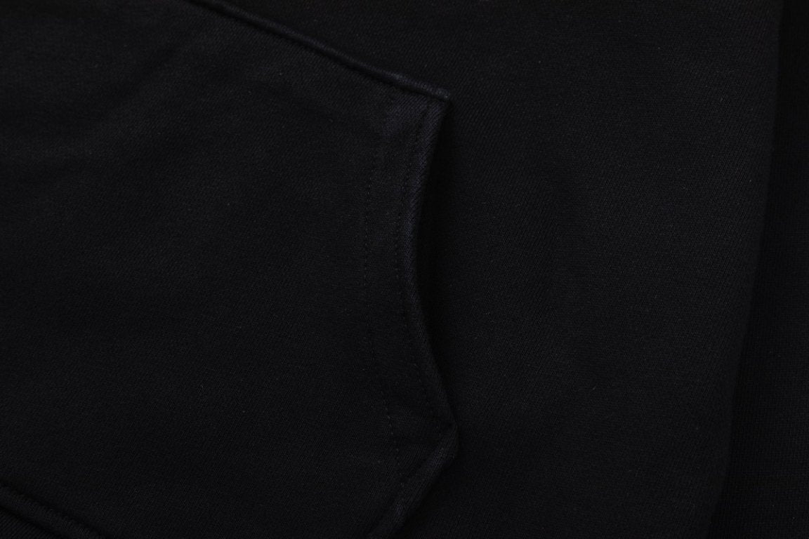 AMIRI-BASIC-HOLLYWOOD-HOODIE