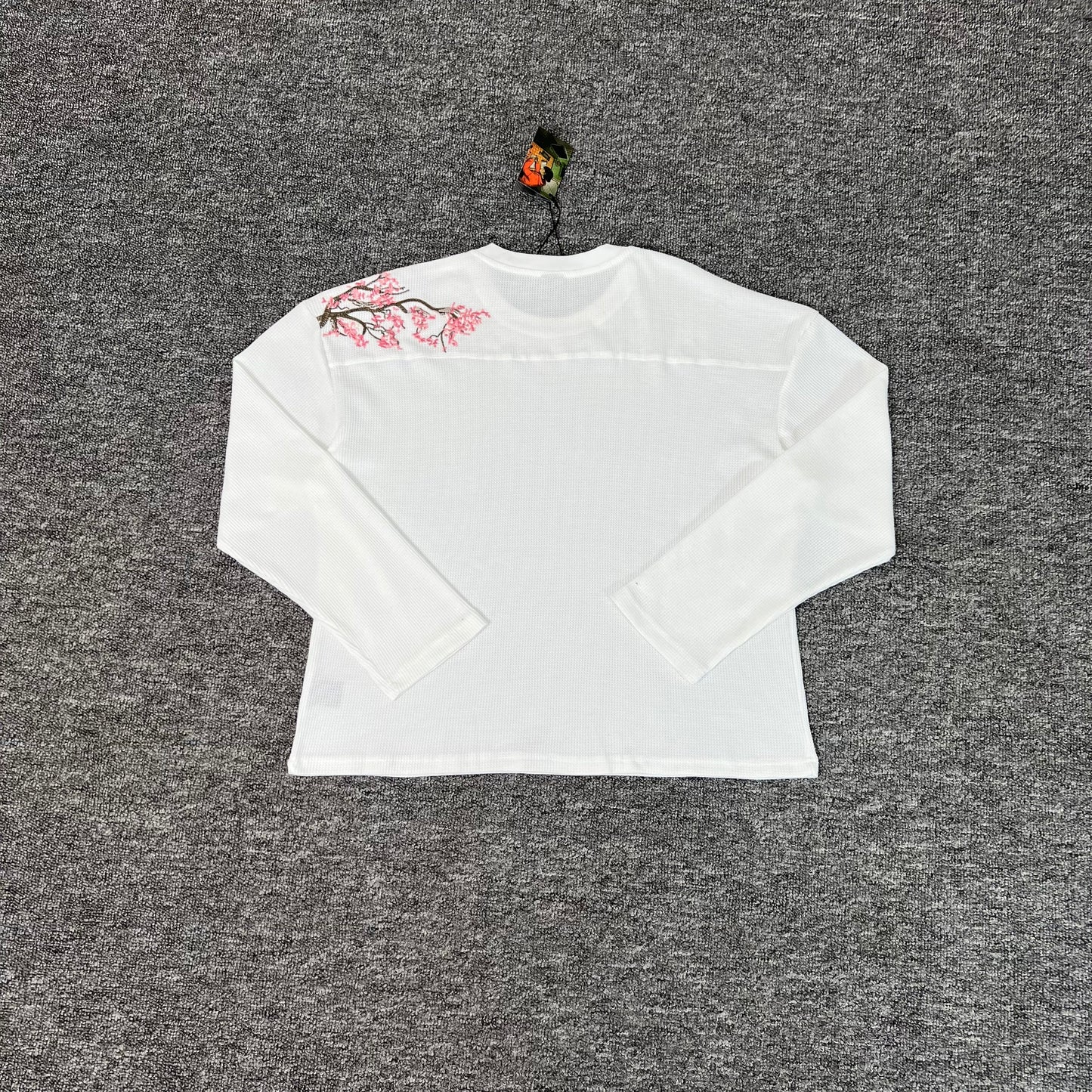 DERSCHUTZE-WHTE-BLOSSOM-SWEATER