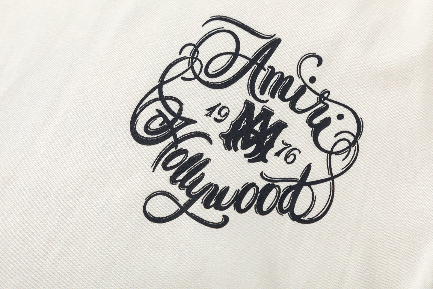 AMIRI-ITALICS-HOLLYWOOD-T-SHIRT
