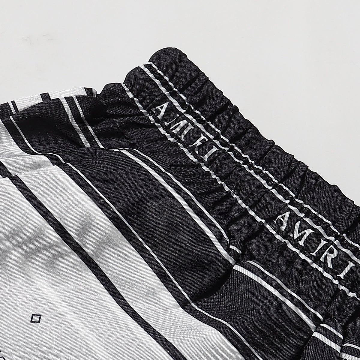 AMIRI-BLCK-N-WHTE-FLOWERS-SHORT
