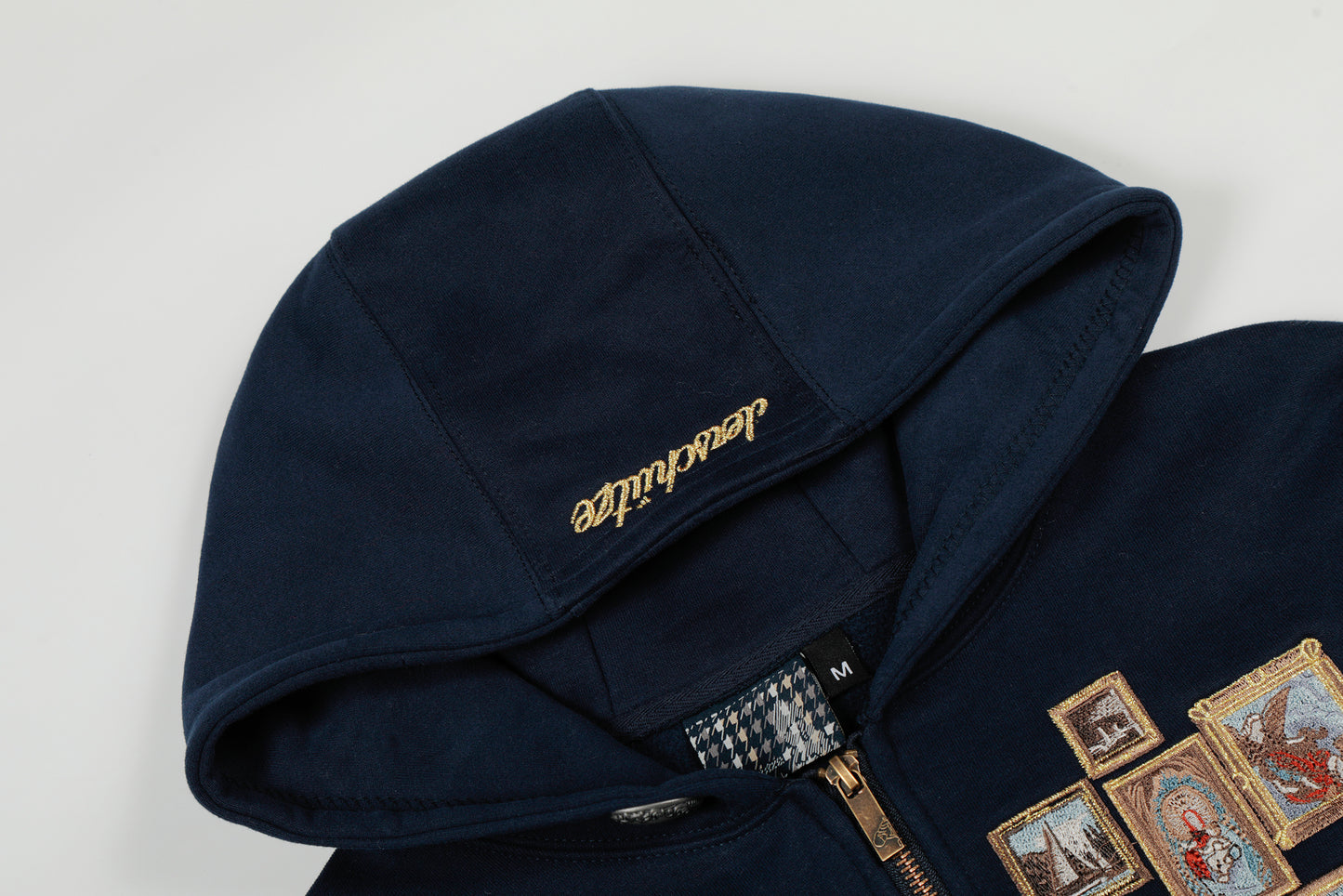 DERSCHUTZE-GALLERY-HOODIE