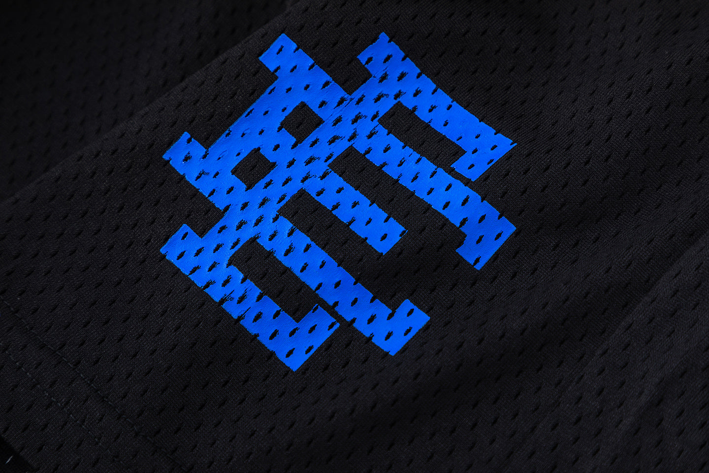 EE-BASIC-LOGO-SHORTS