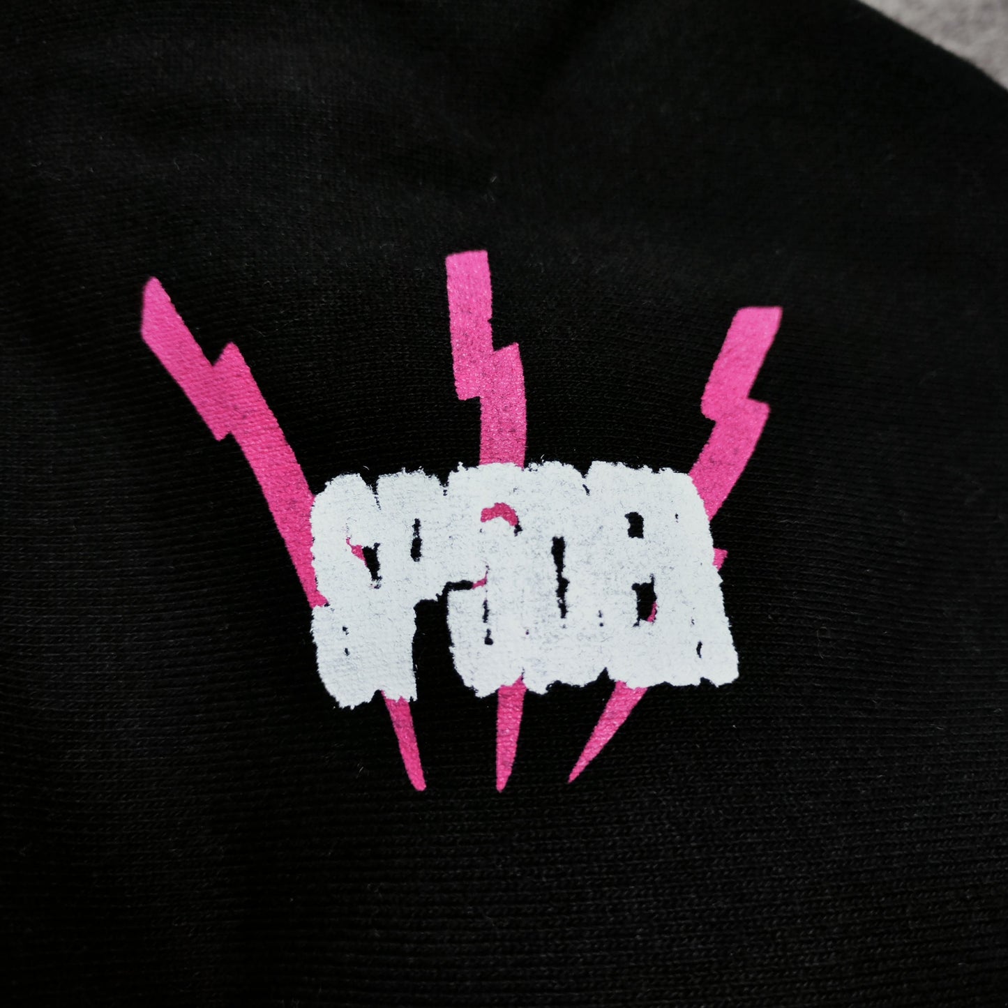 SP5DER-ANGEL-NUMBER-BLACK-HOODIE
