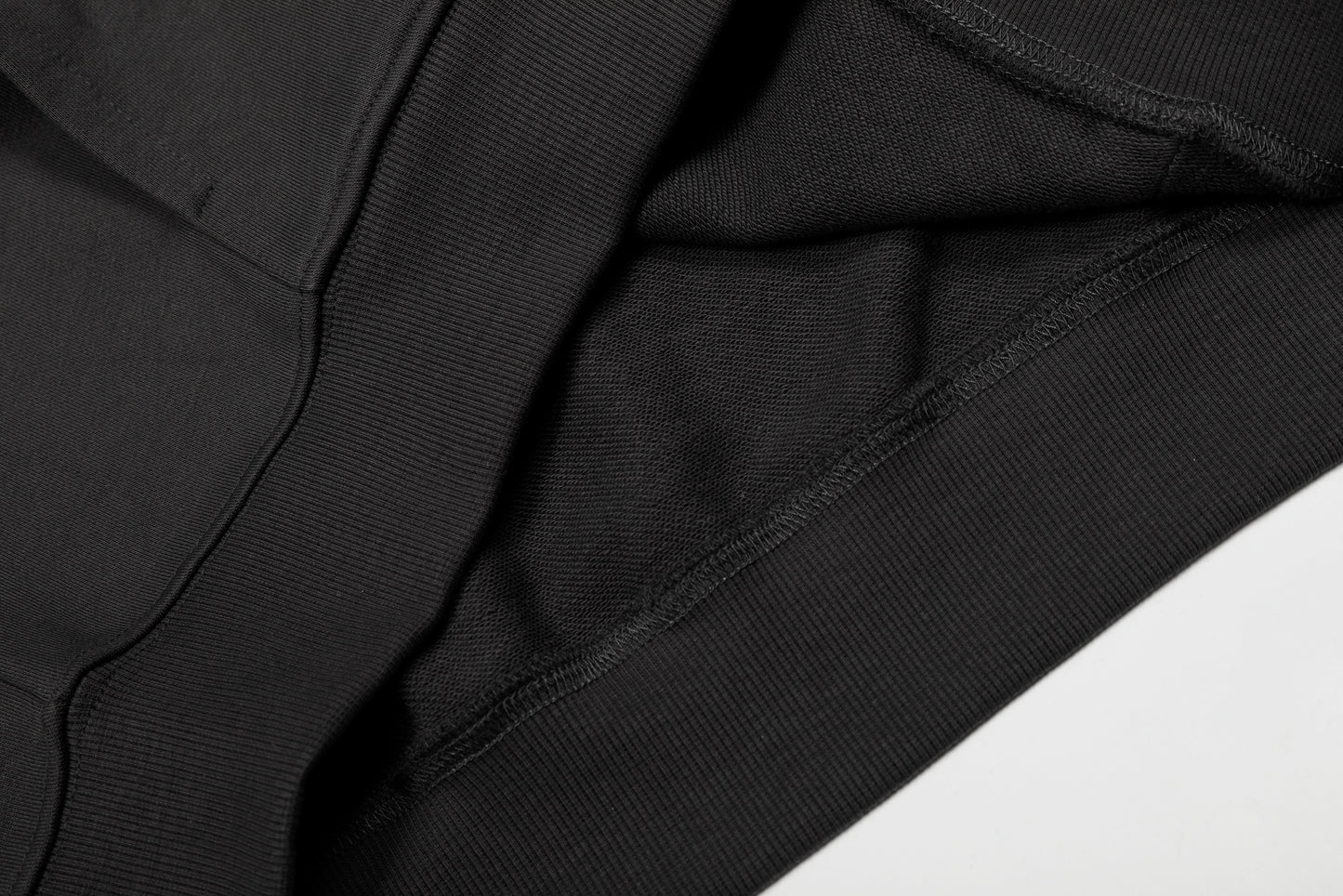6PM-BASIC-LOW-BLACK-TRACKSUIT