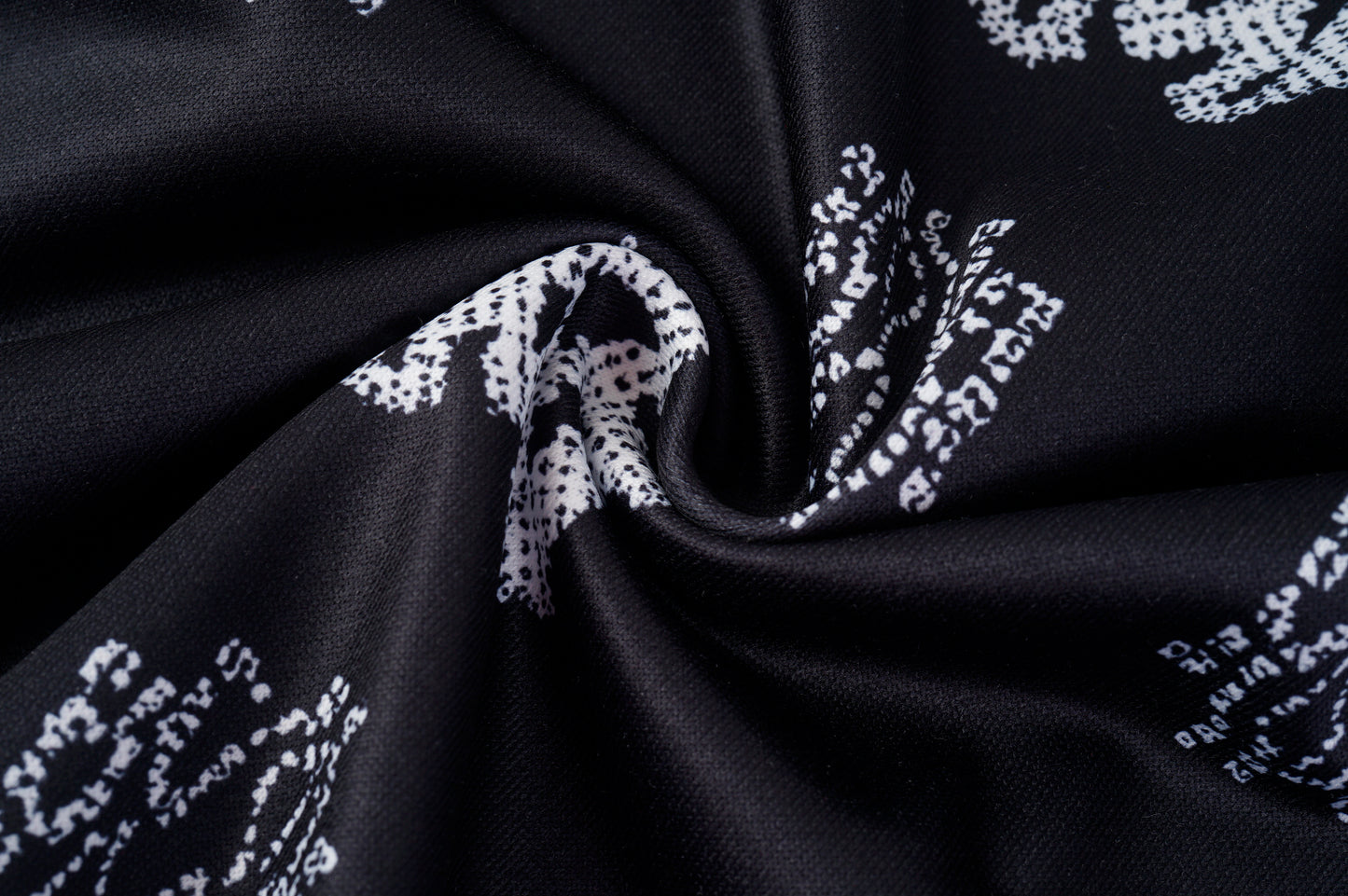 AMIRI-BLCK-N-WHTE-LONG-SLEEVE