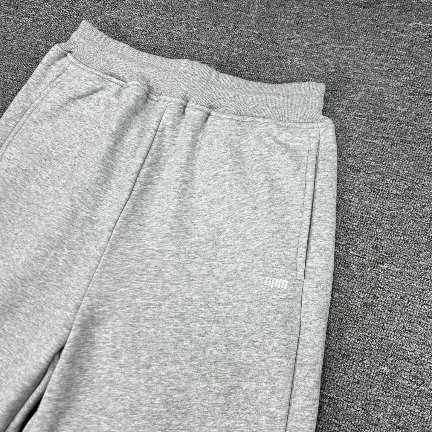 6PM-BASIC-GREY-TRACKSUIT