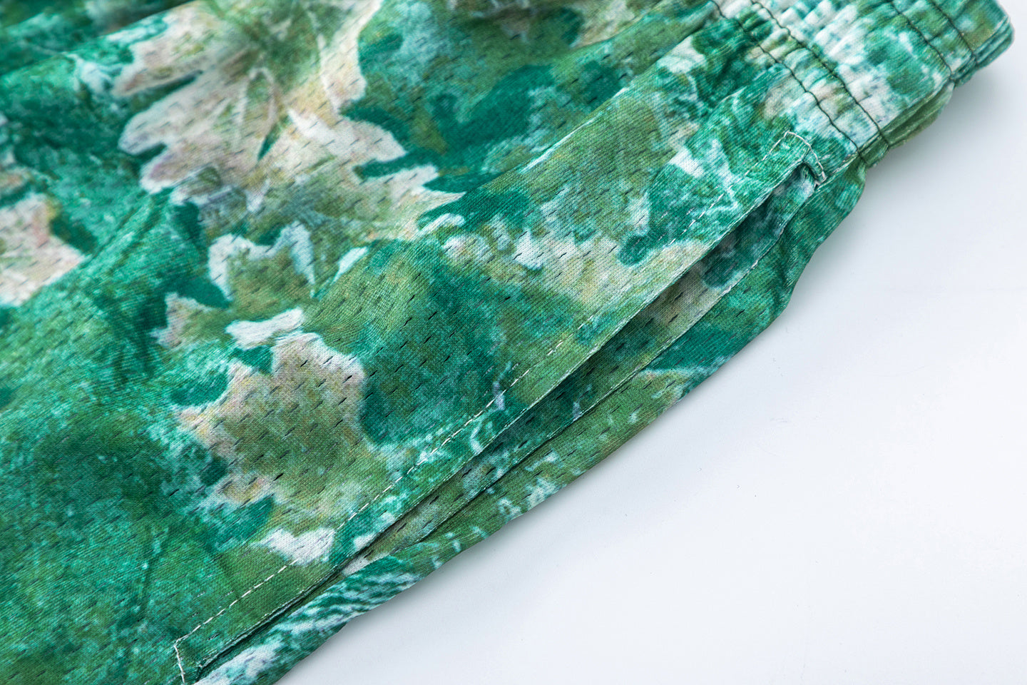 EE-LEAF-MESH-SHORTS