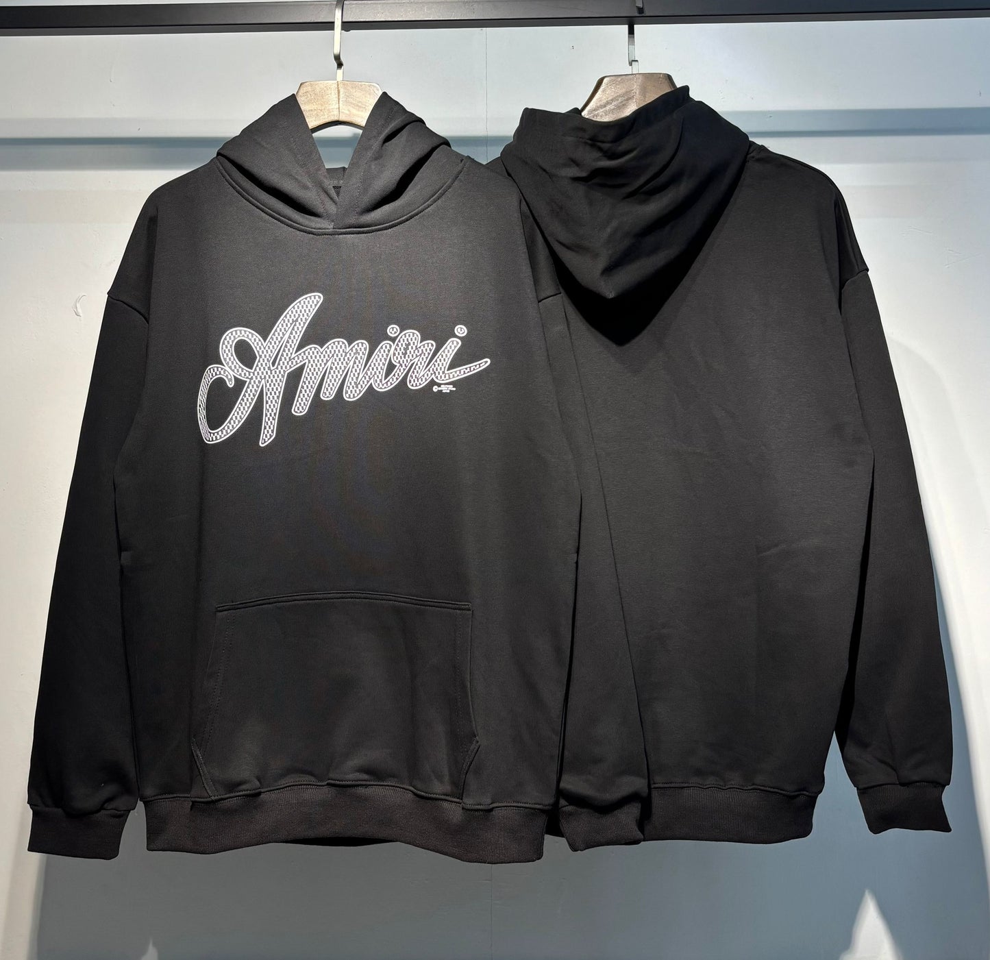 AMIRI-ITALICS-LOGO-HOODIE