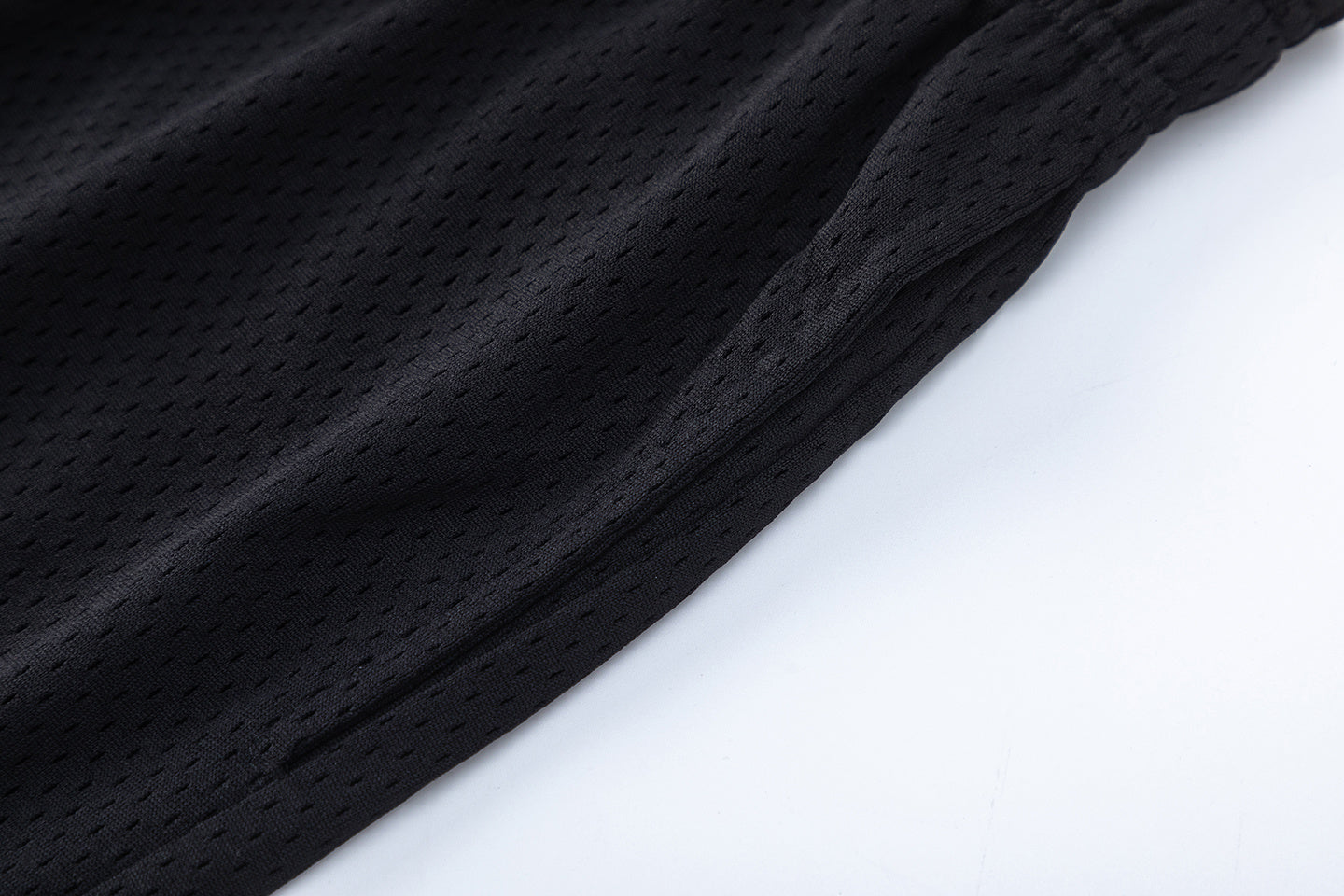 EE-BASIC-LOGO-SHORTS