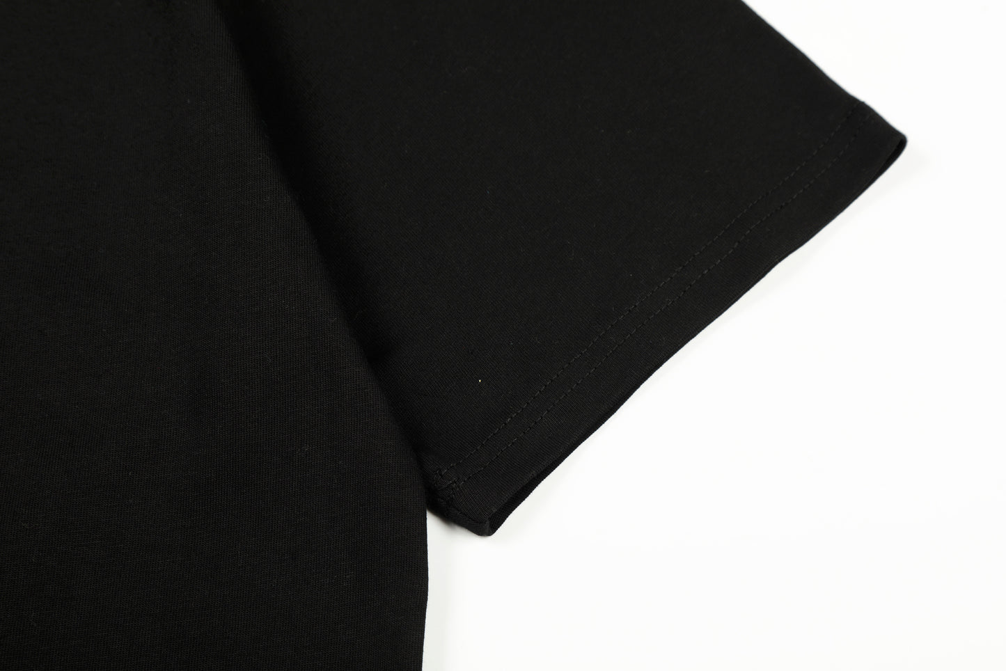 DERSCHUTZE-PLANTS-T-SHIRT