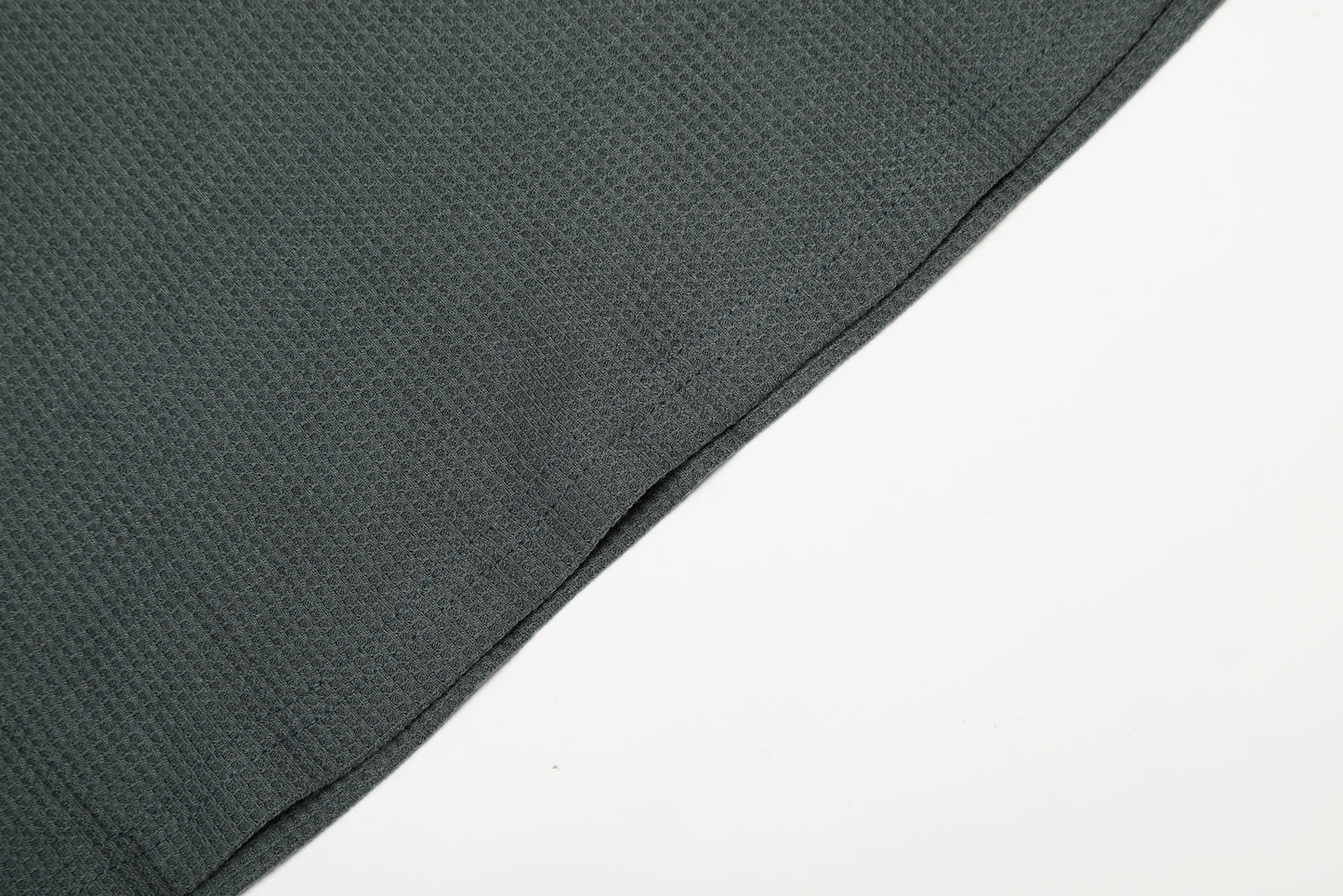 DERSCHUTZE-WAFFLE-SWEATER