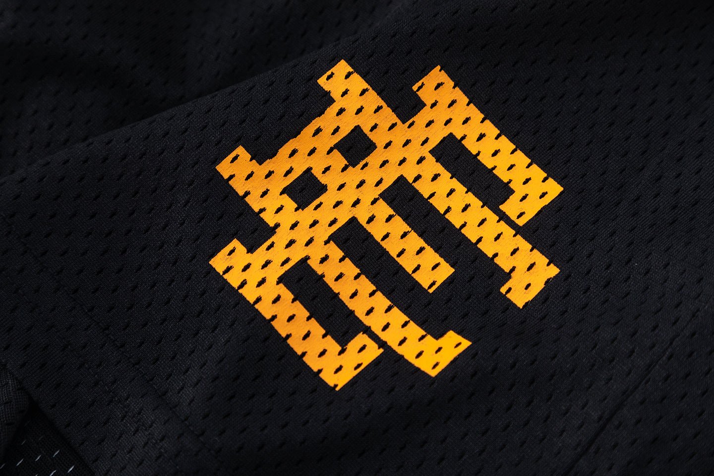 EE-BASIC-LOGO-SHORTS