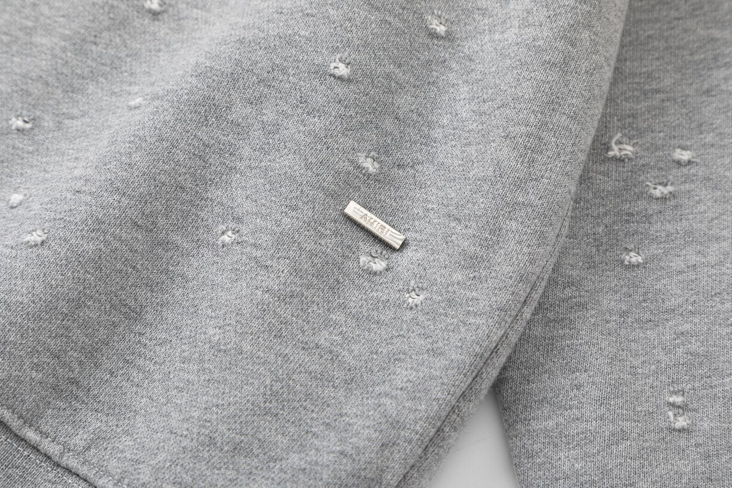 AMIRI-BASIC-LOGO-LONG-SLEEVE
