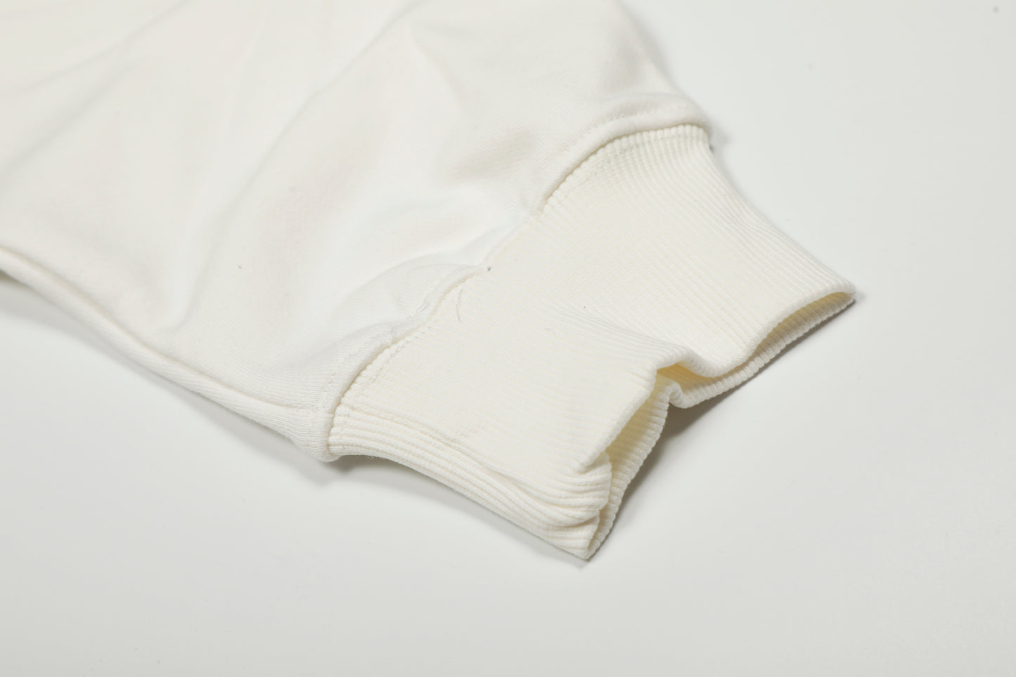 6PM-BASIC-WHITE-TRACKSUIT