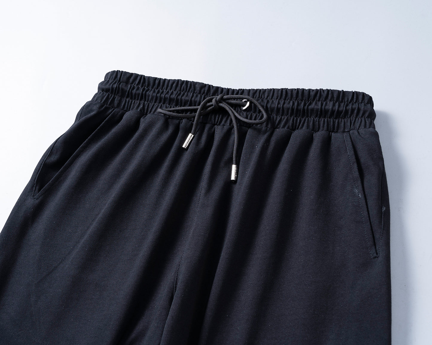 AMIRI-SIDE-LOGO-SHORTS