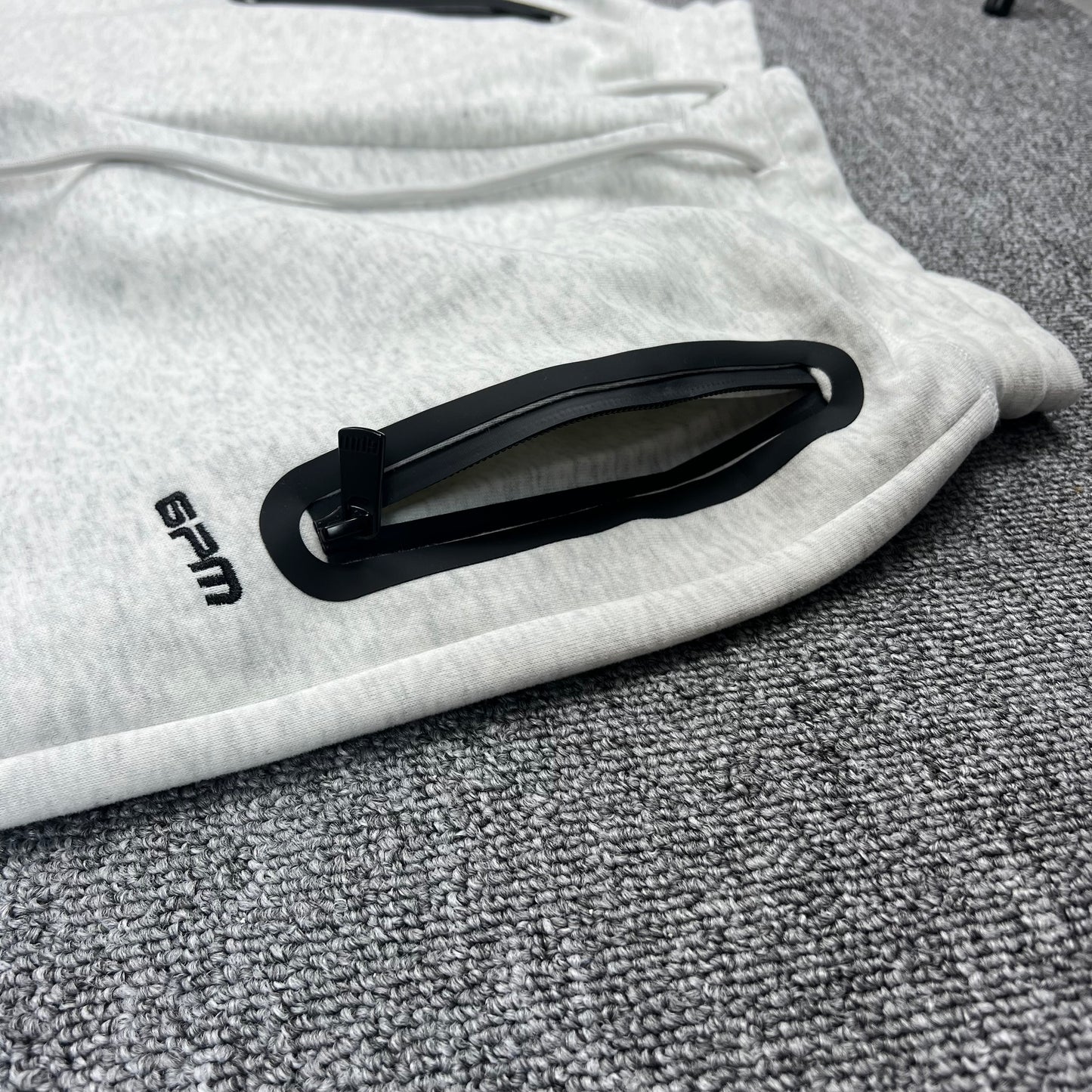 6PM-ZIP-GREY-PERFORMANCE-TRACKSUIT