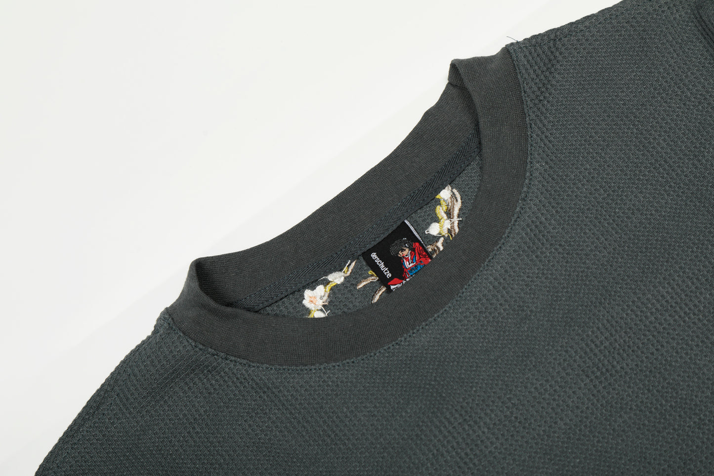 DERSCHUTZE-WAFFLE-SWEATER
