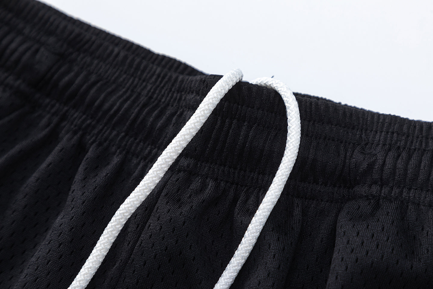EE-NFL-KC-LOGO-SHORTS