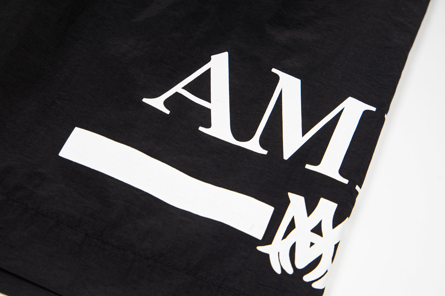 AMIRI-BASIC-SHORT