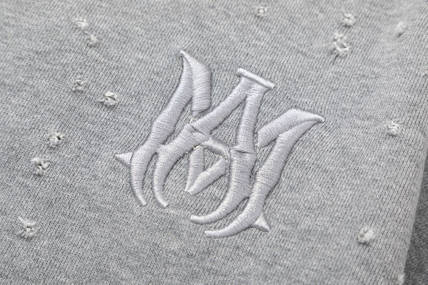 AMIRI-BASIC-LOGO-LONG-SLEEVE