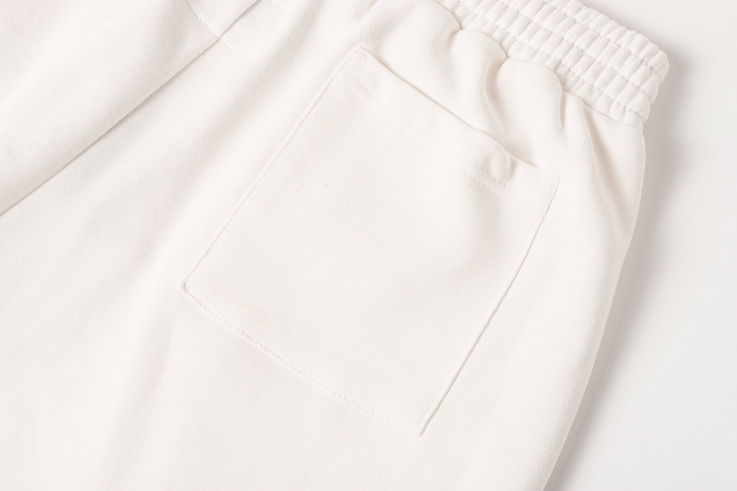 SP5DER-WHITE-SHORT