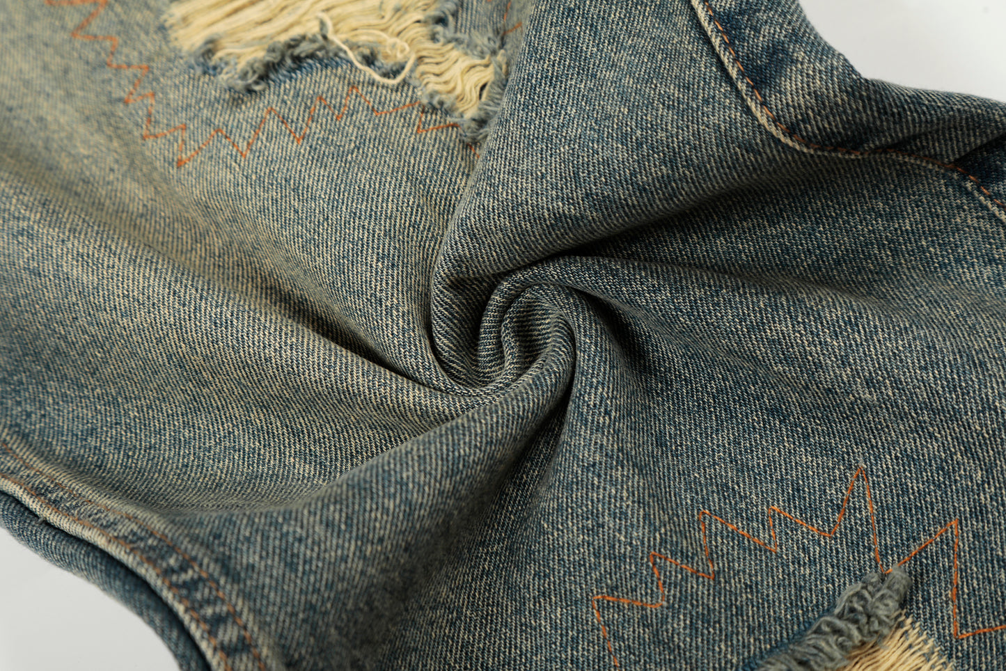 DERSCHUTZE-AWAKENING-V2-JEANS