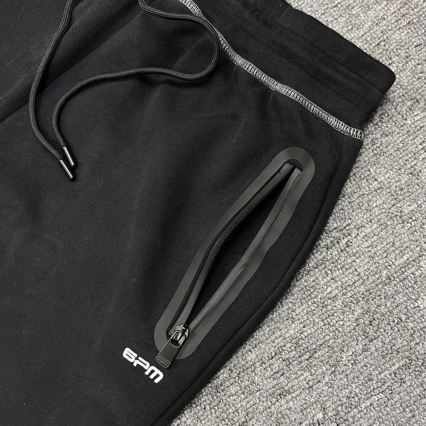 6PM-ZIP-BLACK-PERFORMANCE-TRACKSUIT