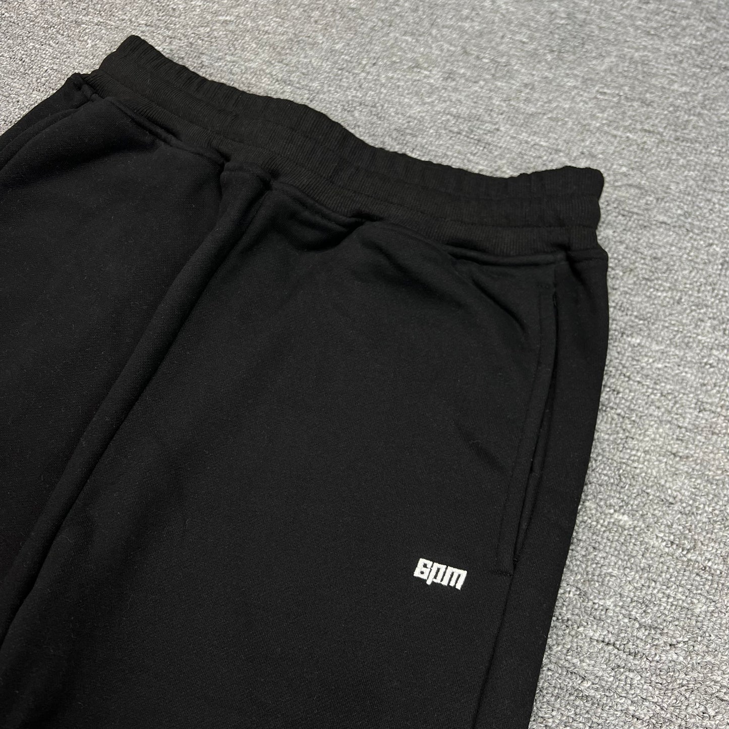 6PM-BASIC-BLACK-TRACKSUIT