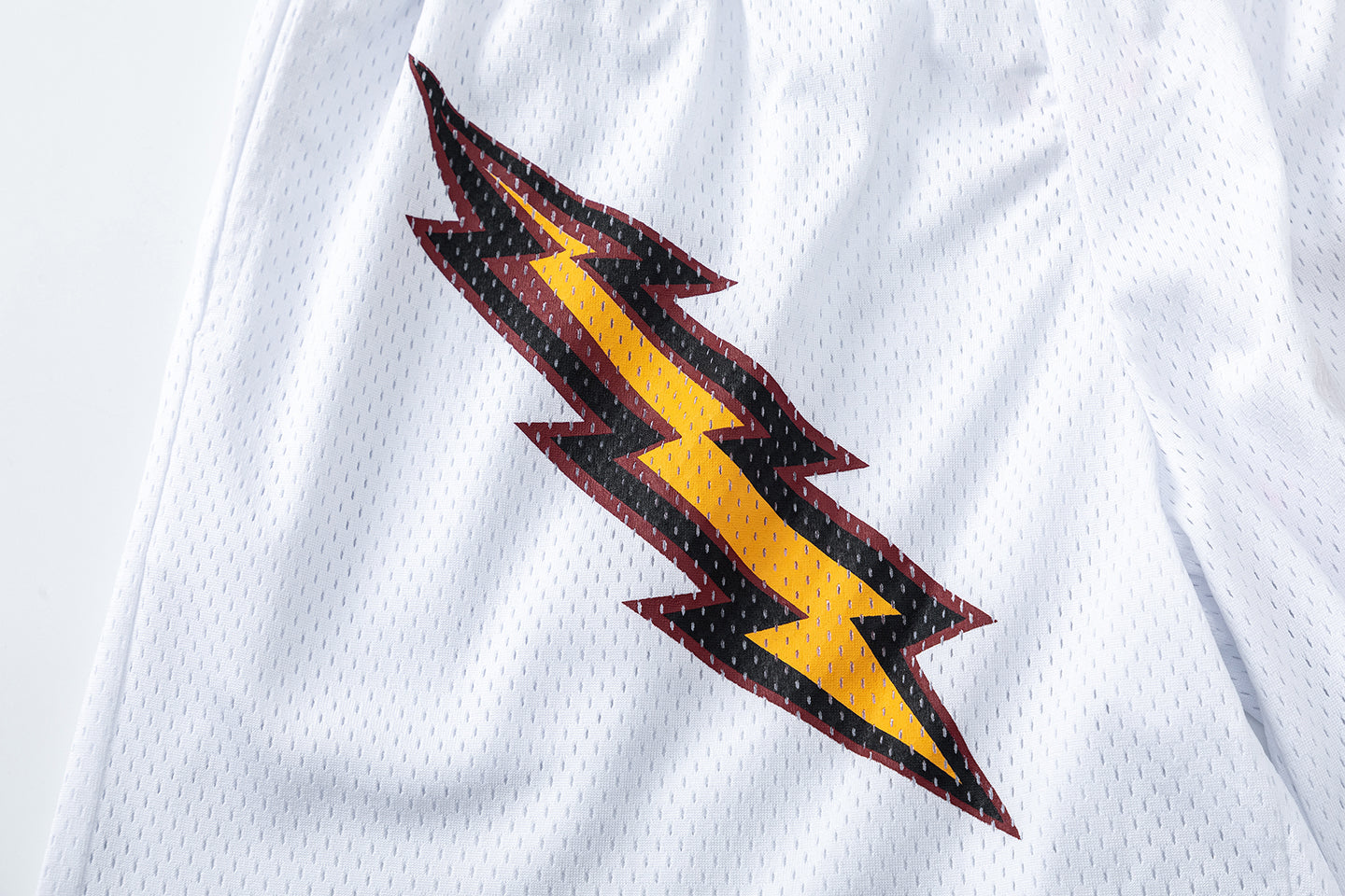 EE-LIGHTNING-SHORTS