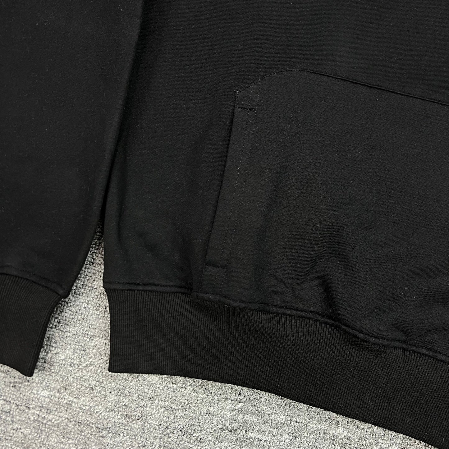 6PM-BASIC-BLACK-TRACKSUIT